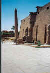 Ingr.Tempio_di_LUXOR.jpg (27839 byte)