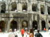 Nimes3.jpg (64495 byte)